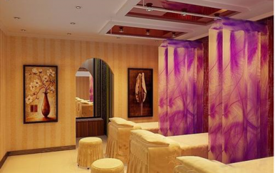 想開化妝品代理加盟店，最應(yīng)該注意哪四點？